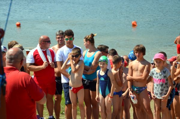 Brzescy pływacy zwyciężają w Rożnowie