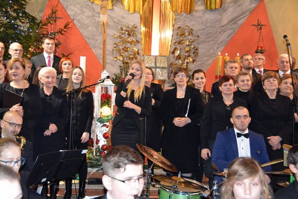 Na dwa chóry i orkiestrę