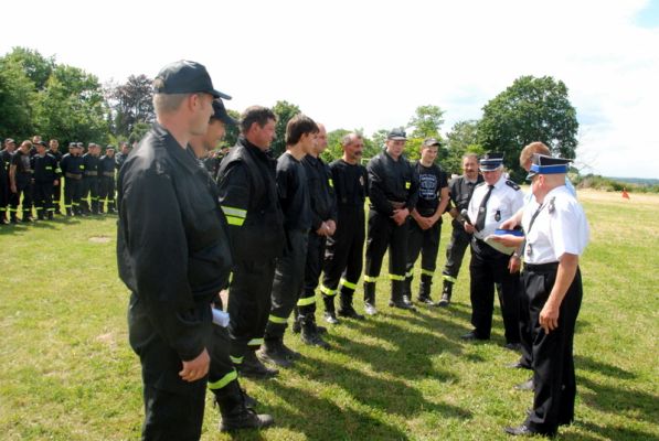 Pokaz sprawności strażaków ochotników