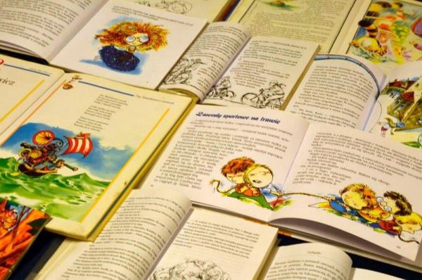 Wernisaż wystawy „Alicja w Krainie Czarów”