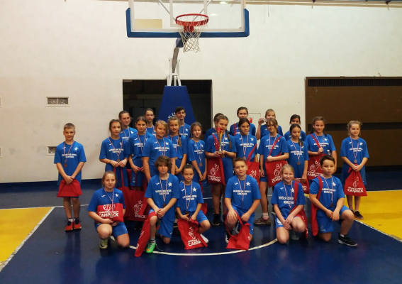 Pierwsze koszykarskie sukcesy Akademii Wisły CANPACK Brzesko/Mokrzyska