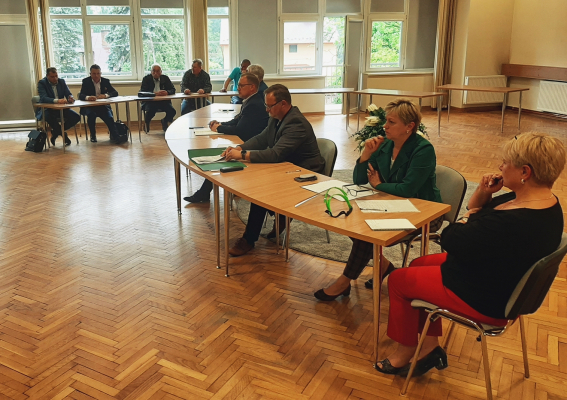 Debata w sprawie dzików