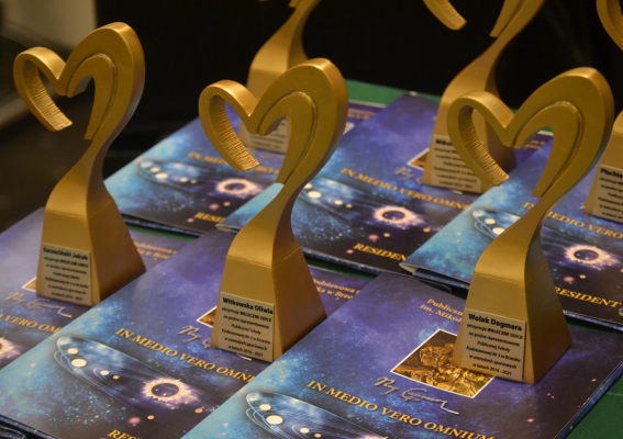 Stypendia Dla Najlepszych  Z Brzeskiej „Trójki”