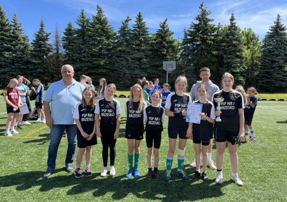 Piłka nożna dziewcząt