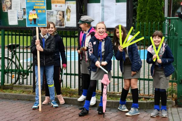 „Trójka” świeci przykładem