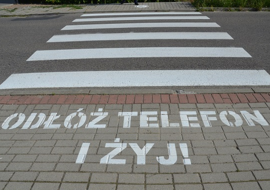Odłóż telefon i żyj!