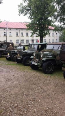 Zlot zabytkowych pojazdów militarnych