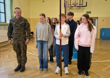 Szacunek do symboli. Ćwiczenia pocztów sztandarowych